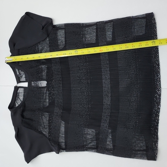 RW&CO Women's Black Sheer Lace Top Subtle Stripes Capped Short Sleeves Sz Small - Picture 14 of 16